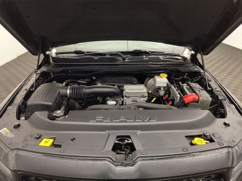 Used 2020 RAM 1500 Big Horn w/ Built-to-serve Edition image 29