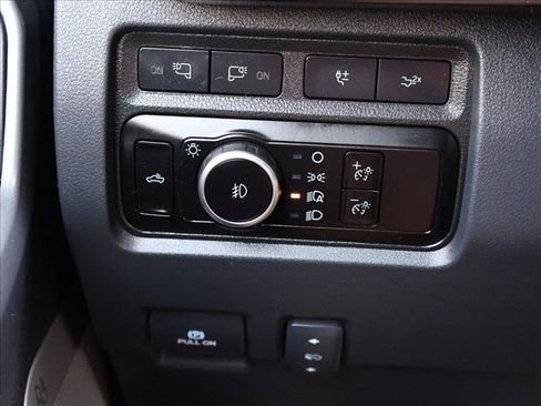 Used 2023 Ford F350 Lariat w/ Tow Technology Package AWD/4WD image 16