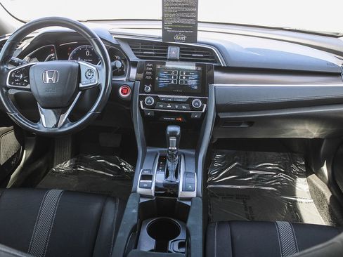 Used 2019 Honda Civic EX image 11