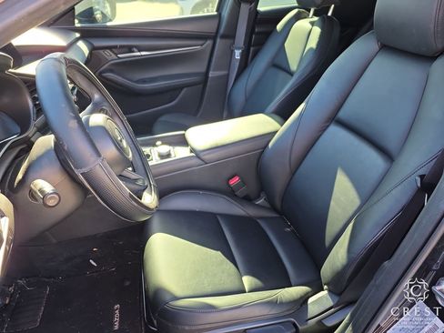 Used 2021 MAZDA MAZDA3 s image 6