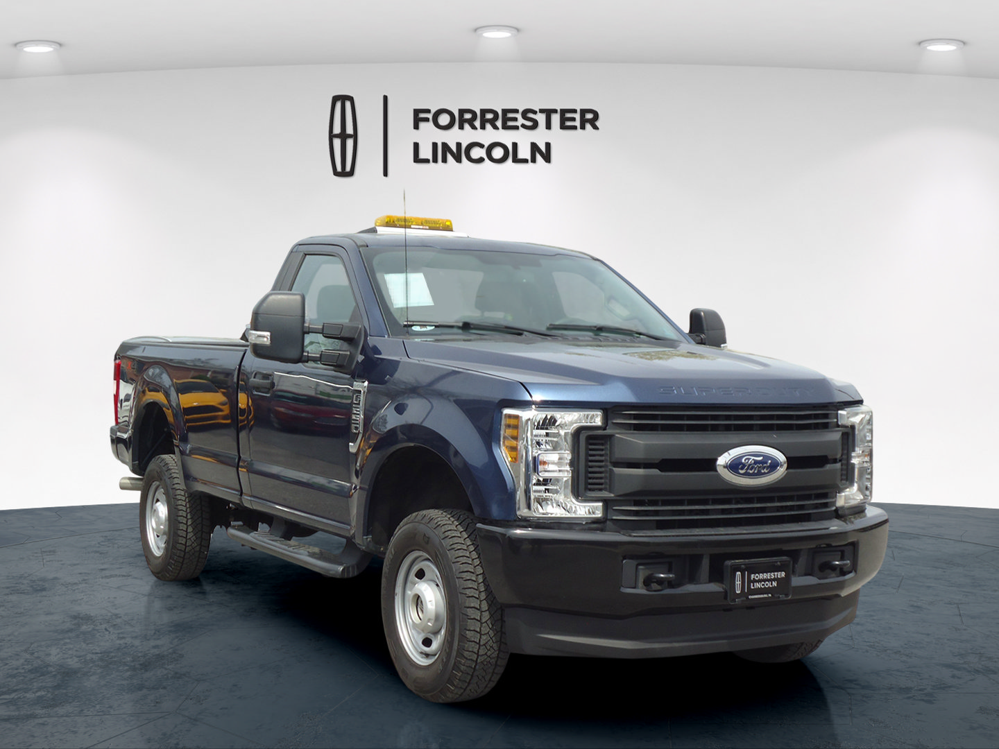 Used 2018 Ford F250 XL w/ Power Equipment Group AWD/4WD image 1