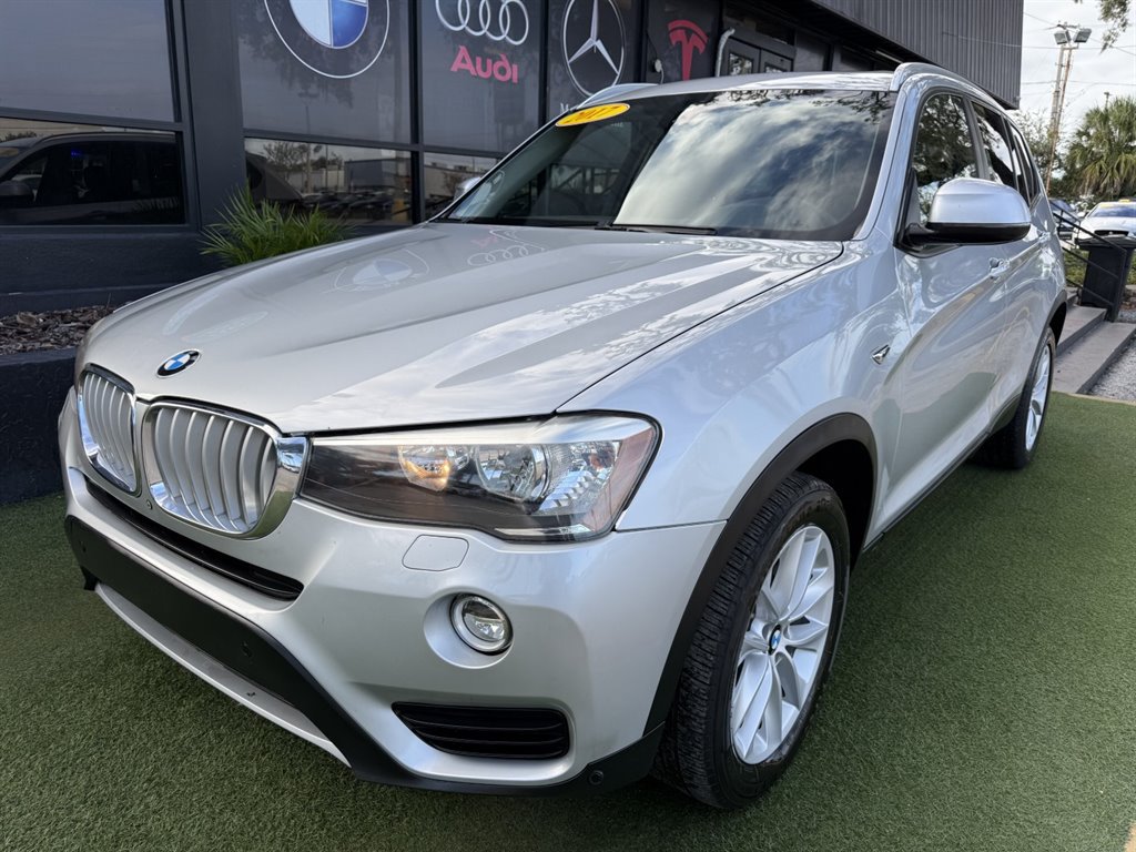 Used 2017 BMW X3 sDrive28i RWD image 1