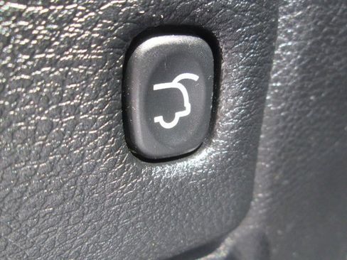 Used 2015 Jeep Grand Cherokee Limited w/ Trailer Tow Group IV image 13