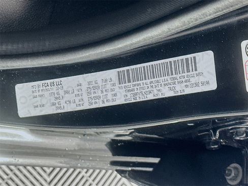 Used 2020 RAM 1500 Limited image 32