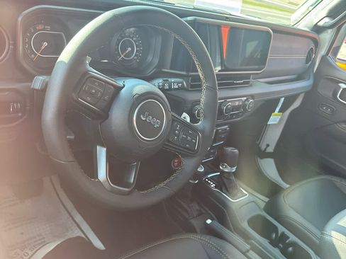 New 2025 Jeep Wrangler Unlimited Rubicon 392 image 11