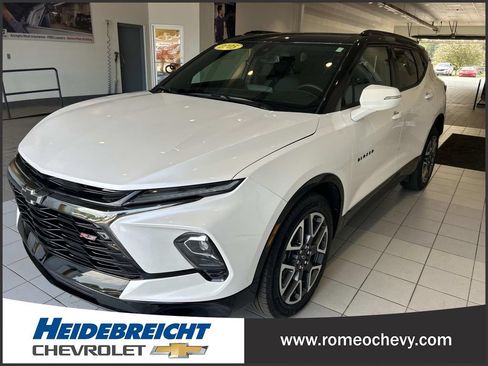 Used 2025 Chevrolet Blazer RS w/ Enhanced Convenience Package AWD/4WD image 6