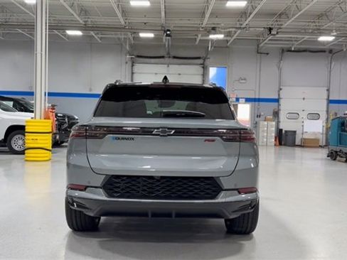 New 2026 Chevrolet Equinox EV RS image 5