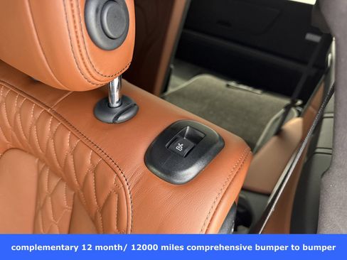 Used 2022 BMW X7 xDrive40i w/ M Sport Package AWD/4WD image 11