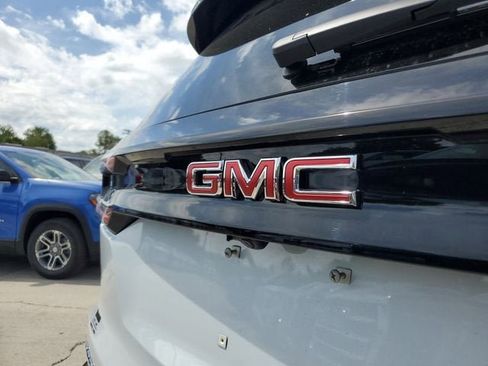 New 2026 GMC Acadia Elevation w/ Elevation Premium Package FWD image 7