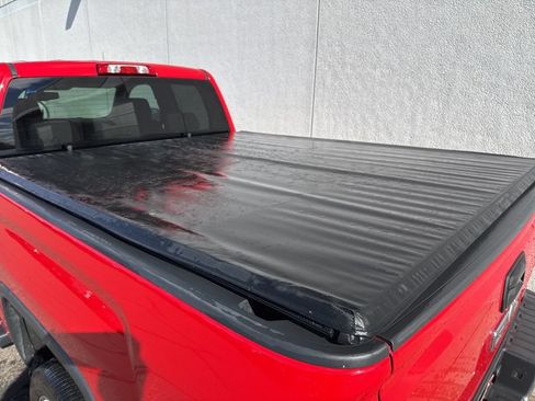 Used 2018 GMC Sierra 1500 SLE w/ SLE Value Package AWD/4WD image 5