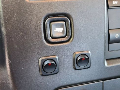 Used 2024 Chevrolet Express 3500 w/ Power Convenience Package RWD image 16