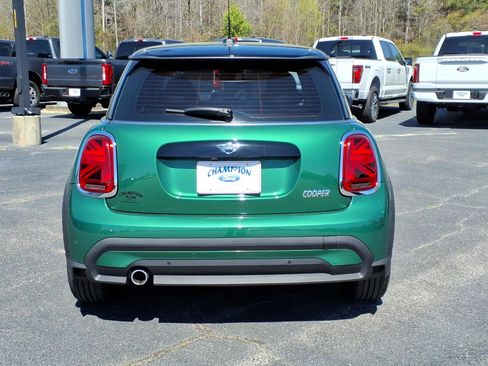Used 2022 MINI Cooper 2-Door Hardtop FWD image 4