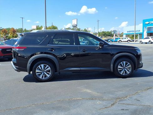 Used 2024 Nissan Pathfinder SL w/ Cargo Package image 20