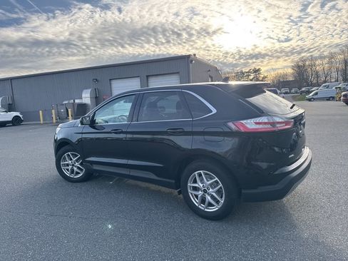 Used 2024 Ford Edge SEL image 4