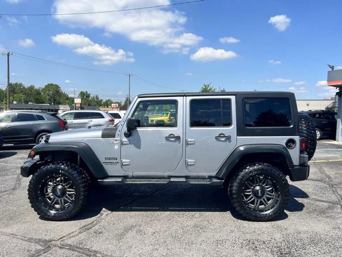 Used 2014 Jeep Wrangler Unlimited Sport w/ Quick Order Package 24S image 9