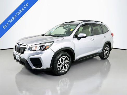 Used 2019 Subaru Forester Premium image 4