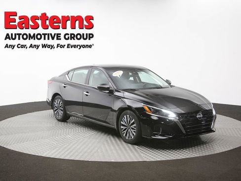 Used 2024 Nissan Altima 2.5 SV w/ SV Premium Package FWD image 50