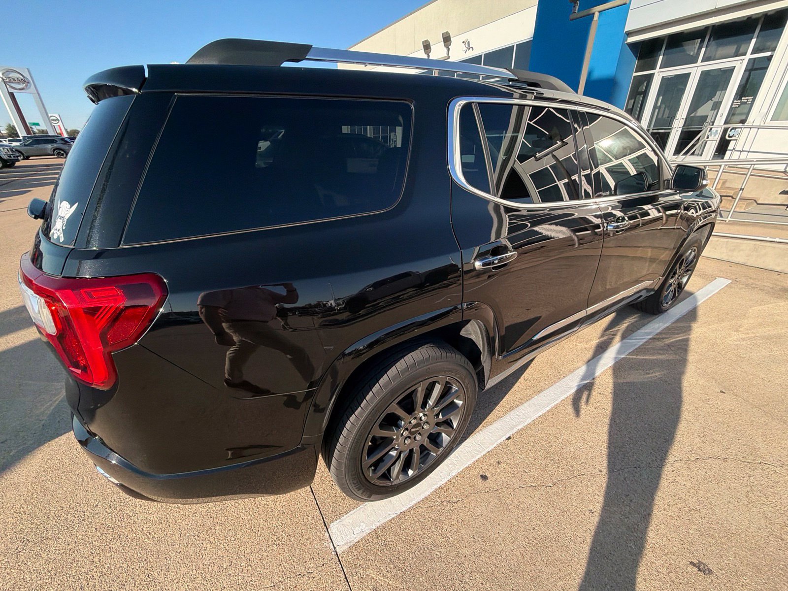 Used 2023 GMC Acadia Denali w/ Black Diamond Edition FWD image 15
