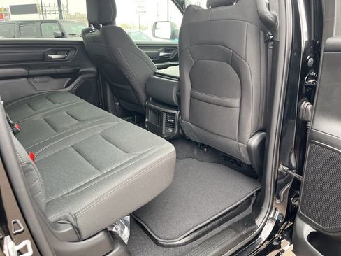 New 2026 RAM 1500 Express AWD/4WD image 34