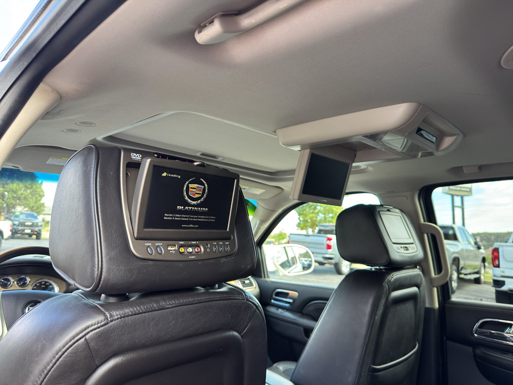 Used 2013 Cadillac Escalade Platinum AWD/4WD image 17
