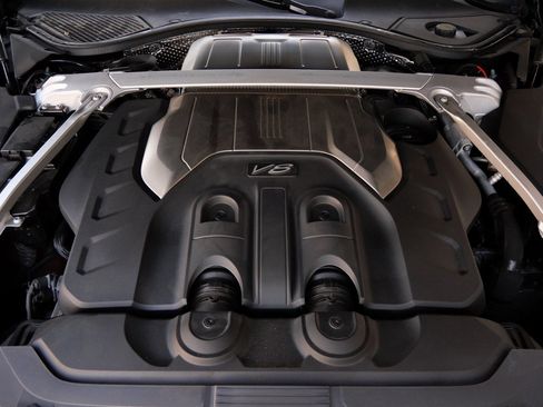 Used 2022 Bentley Continental GT image 22