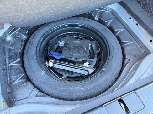 Used 2011 Mercedes-Benz S 550 4MATIC image 33