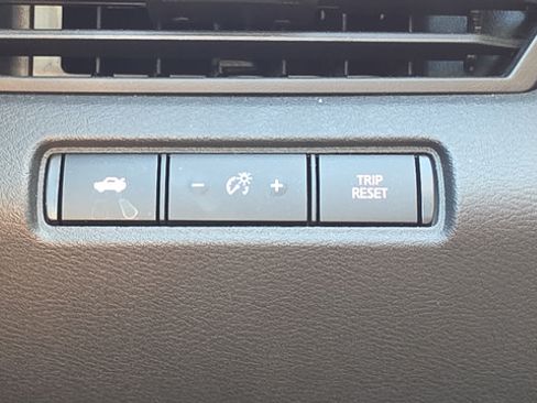 Certified 2025 Nissan Altima 2.5 S FWD image 12