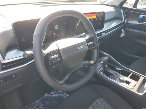 New 2026 Kia Sorento LX image 22