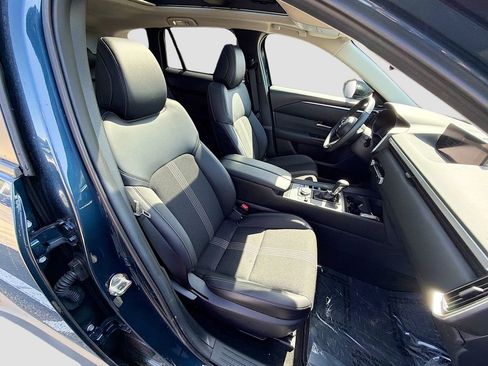 Used 2025 MAZDA CX-50 AWD 2.5 S w/ Premium Package image 31