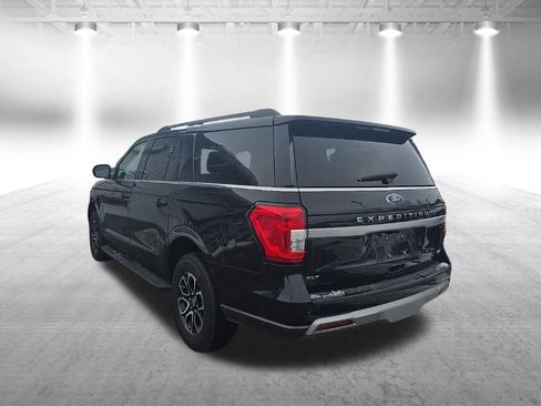 Used 2024 Ford Expedition Max XLT image 6