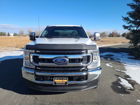 Used 2022 Ford F250 XL w/ STX Appearance Package image 3