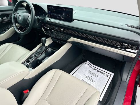 Used 2024 Honda Accord EX-L image 36