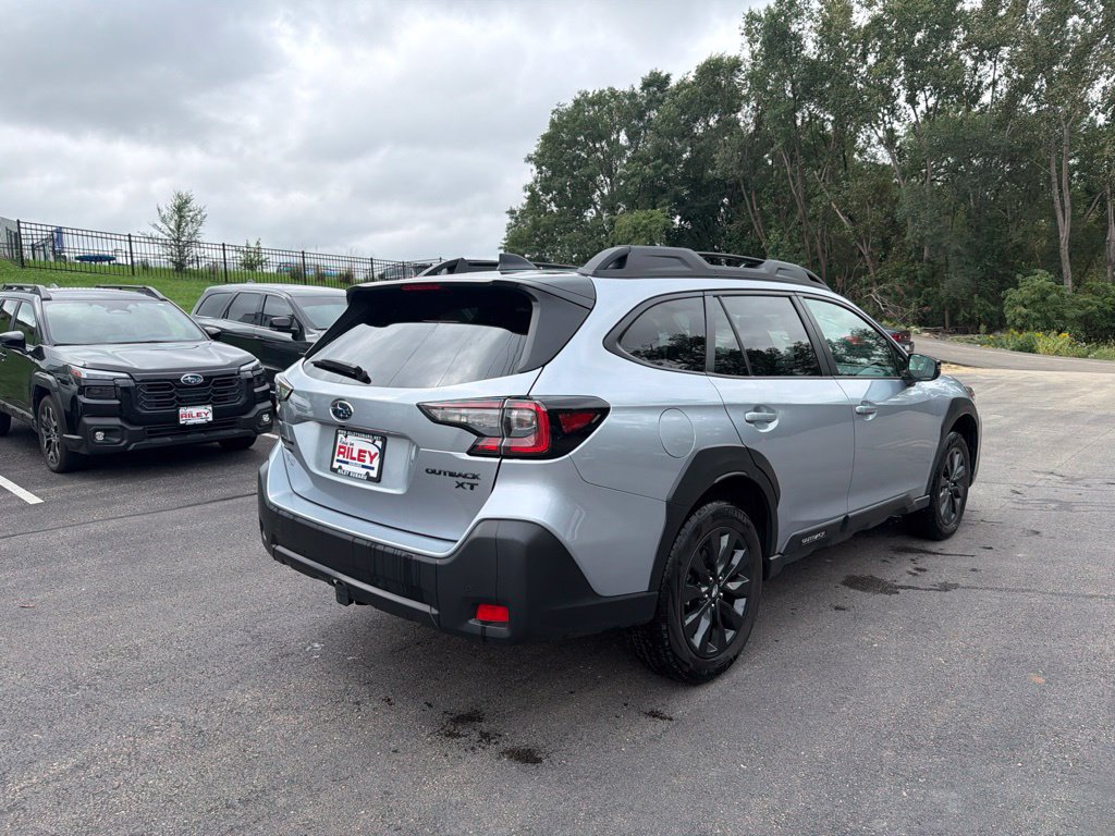 Certified 2024 Subaru Outback Onyx Edition XT AWD/4WD image 9