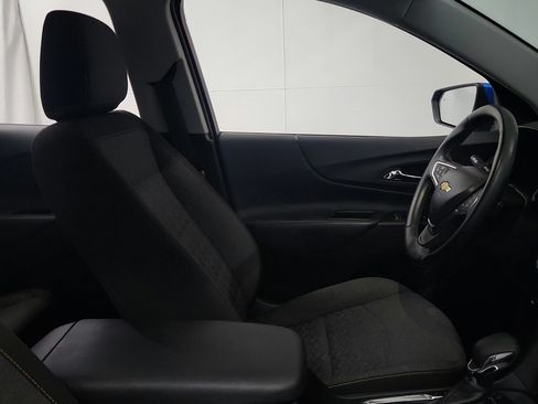 Certified 2024 Chevrolet Equinox LT w/ LPO, Floor Liner Package FWD image 29