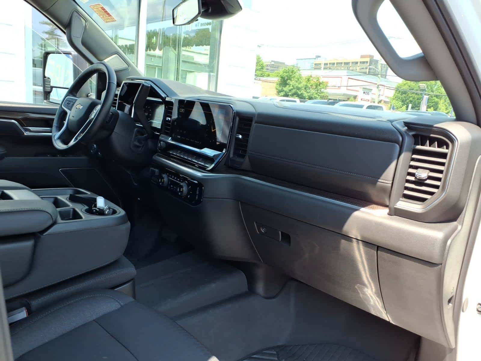 Used 2025 Chevrolet Silverado 2500 LT AWD/4WD image 22