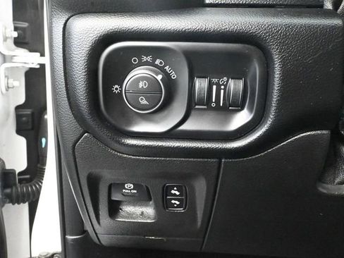 Used 2019 RAM 1500 Big Horn AWD/4WD image 31