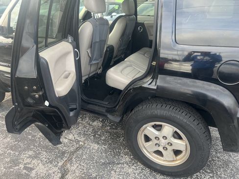 Used 2002 Jeep Liberty Limited image 10