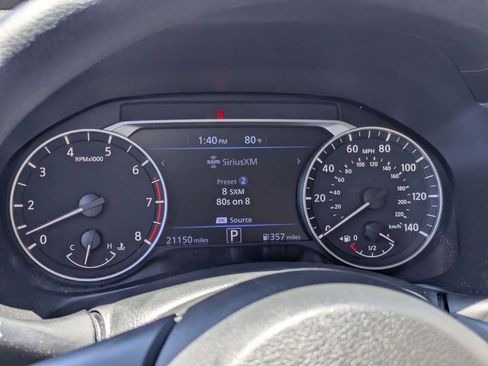 Used 2025 Nissan Altima 2.5 SV FWD image 19