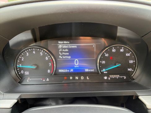 Used 2024 Ford Explorer XLT w/ Equipment Group 202A AWD/4WD image 16