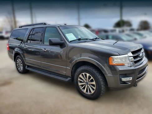 Used 2017 Ford Expedition EL XLT image 11