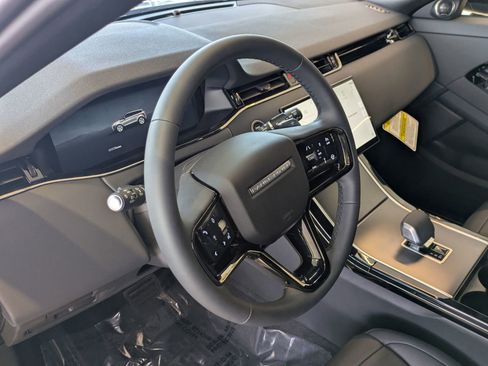 New 2026 Land Rover Range Rover Evoque S AWD/4WD image 16