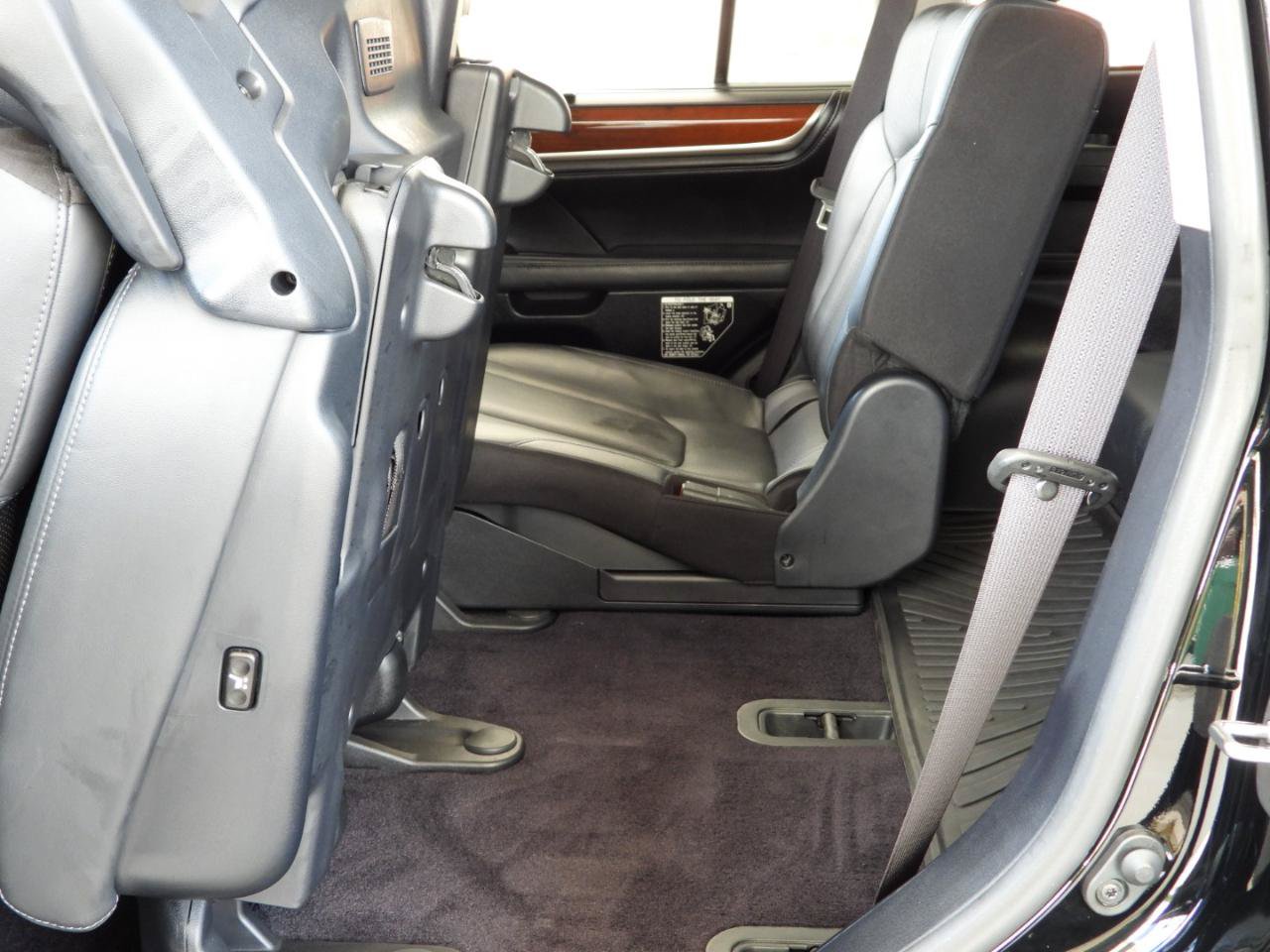 Used 2016 Lexus LX 570 4WD image 65