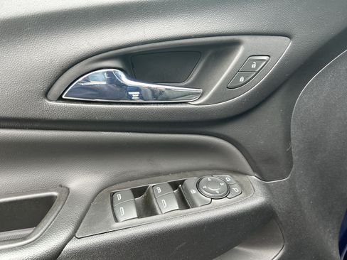 Used 2022 Chevrolet Equinox LT AWD/4WD image 10