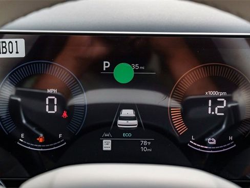 New 2026 Hyundai Santa Fe SE image 13