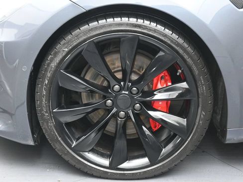 Used 2019 Tesla Model S Performance AWD/4WD image 35