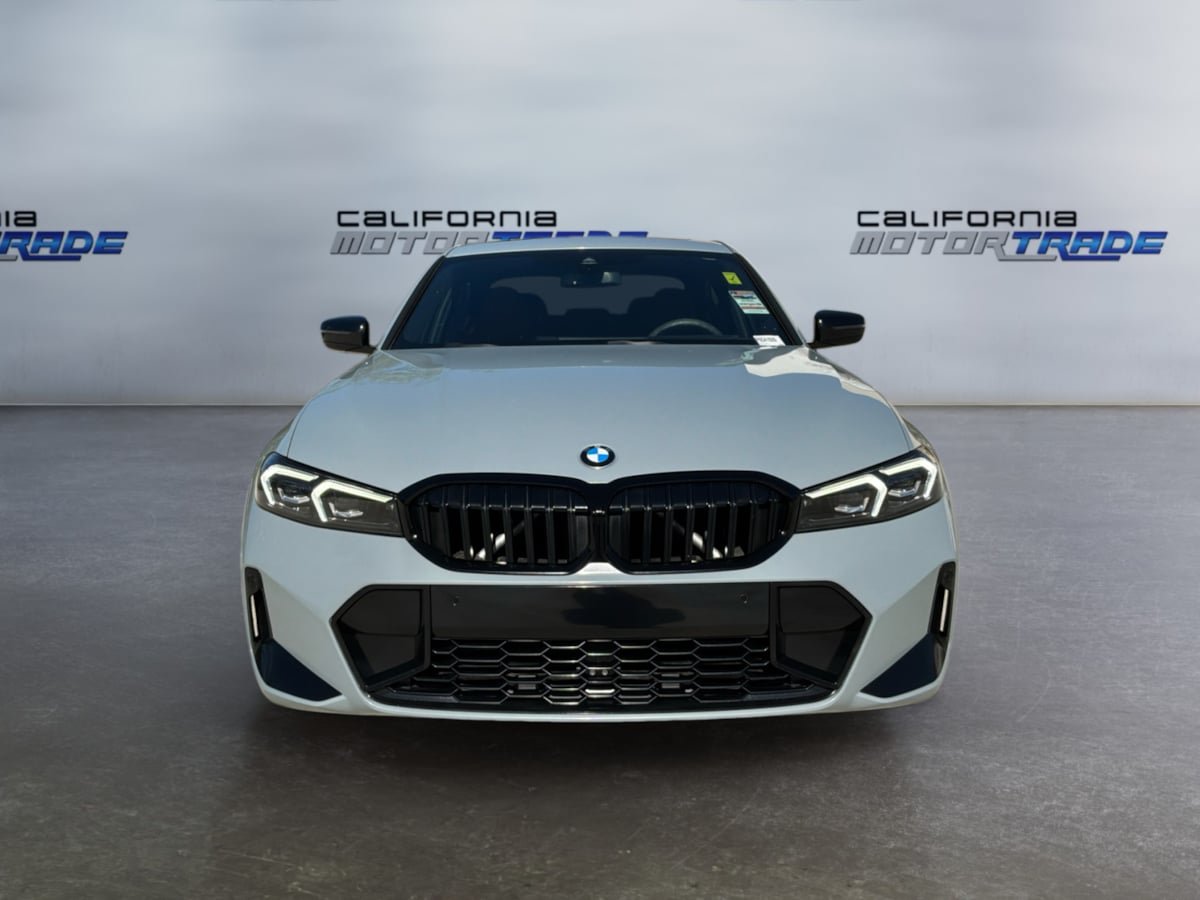 Used 2023 BMW 330i Sedan w/ M Sport Package RWD image 2
