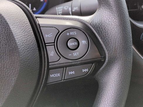 Used 2022 Toyota Corolla LE image 23