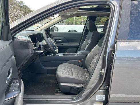 New 2026 Nissan Kicks SV w/ SV Premium Package FWD image 16