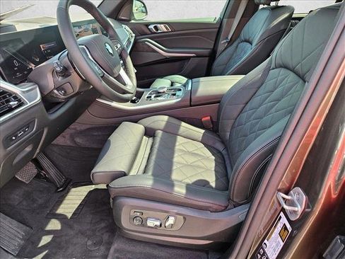 Used 2026 BMW X5 xDrive40i w/ Climate Comfort Package image 16