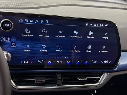 New 2026 Chevrolet Equinox EV LT image 10